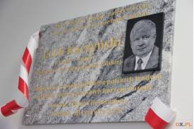 Odsłonięcie tablicy Lecha Kaczyńskiego