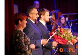 Koncert orkiestry ARTIS SYMPHONY ORCHESTRA. Wręczenie nagrody prof. Danielowi Kadłubcowi