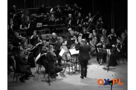 Koncert orkiestry ARTIS SYMPHONY ORCHESTRA. Wręczenie nagrody prof. Danielowi Kadłubcowi