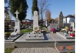  Cmentarz na Bobrku w Cieszynie w dniu Wszystkich Świętych 