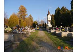 Cmentarz w Pastwiskach w dniu Wszystkich Świętych