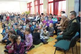 Wizyta majora Aleksandra Tarnawskiego w szkole w Dębowcu w  2016 r. / fot.  ox.pl