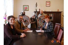 Podpisanie listu intencyjnego pomiędzy Stowarzyszeniem Rekonstrukcji Historycznych "Golęszyce" a Miastem Cieszyn