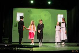 Spektakl RETROSPEKCJE – Teatr Kugle