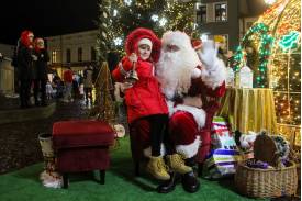 Mikołaj na rynku w Skoczowie