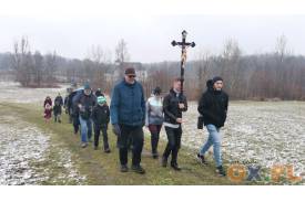 Zaolzie. Ekumeniczną procesję drogi krzyżowej zorganizowano w Wielki Piątek w Starej Karwinie