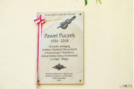 Odsłonięcie tablicy pamiątkowej poświęconej prof. Pawłowi Puczkowi