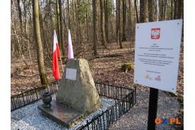Pomnik i grób Jerzego Wisełki po remoncie