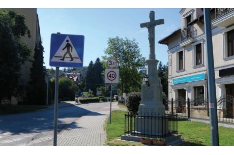 Odnowiony krzyż na ul. Objazdowej w Skoczowie, fot. Wieści Skoczowskie
