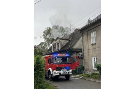 Pożar pustostanu w Ustroniu, zdjęcie: OSP KSRG Ustroń Centrum/FB