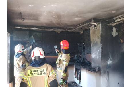 Zniszczenia po pożarze w Bładnicach, fot. OSP Bładnice/FB