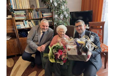 Rozalia Buczek obchodzi 109 urodziny, fot. UG Chybie