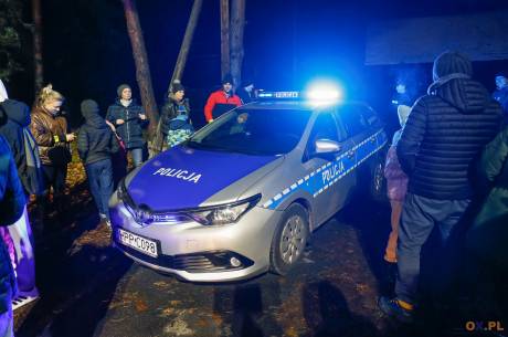Policjanci rozdadzą kolejne odblaski w miejscowościach powiatu cieszyńskiego, fot. BK/ox.pl