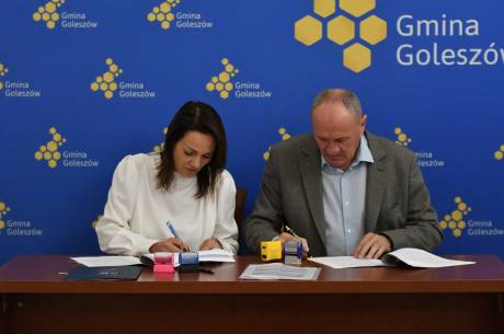 Podpisanie umowy, fot. UG Goleszów