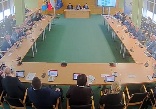 Dziś sesja Rady Powiatu Cieszyńskiego. Zdjęcie powiat cieszyński