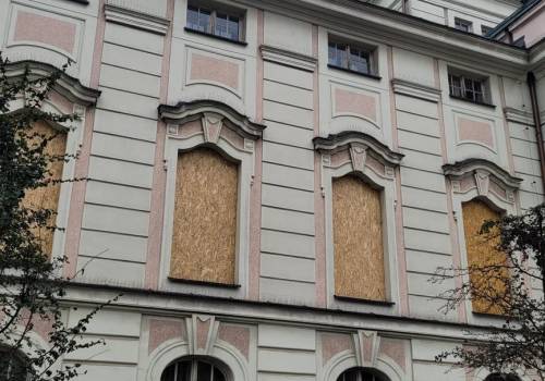W budynku Teatru trwa m.in.wymiana okien. fot. Gabriela Staszkiewicz/fb