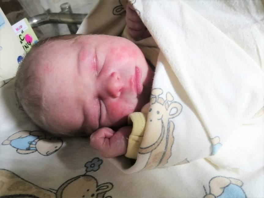 Emilia Granda, córka Katarzyny i Sławomira z Cieszyna urodziła się 10 stycznia 2022r.  o godz.11:05