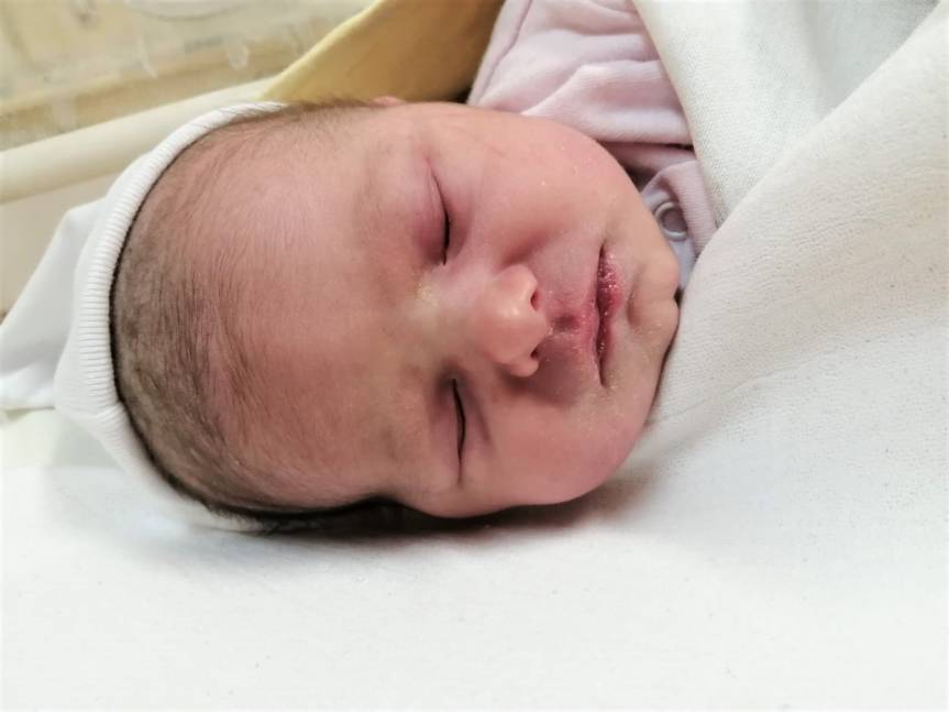 Maja Głąbek, córeczka Barbary i Dawida ze Skoczowa, urodziła się 4 kwietnia 2022r. o godz. 16:10