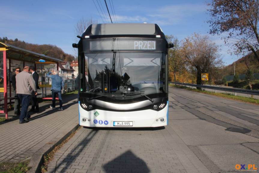 Autobus o napędzie wodorowym - przejazd techniczny / fot. SP 