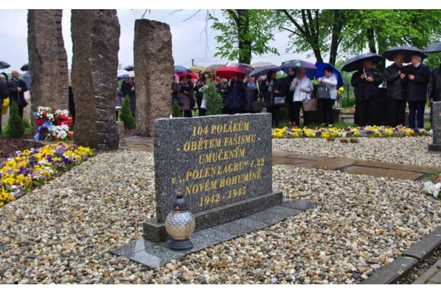 Odsłonięcie Pomnika Ofiar Obozu Polenlager 41